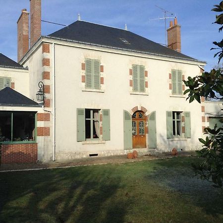 Aux Coeurs De L'Atelier Hotel Menars ภายนอก รูปภาพ